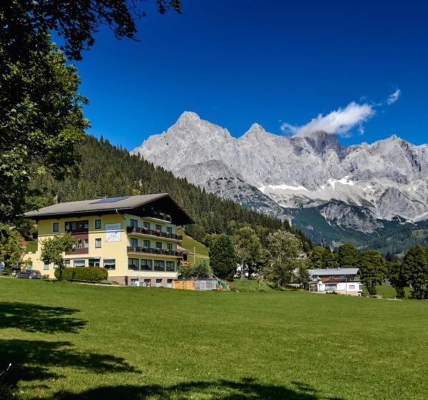 Hotel Bergglueck Filzmoos Exterior photo